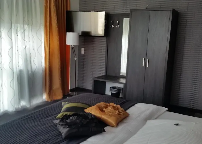 APPART-HOTEL, Einsteinstraße