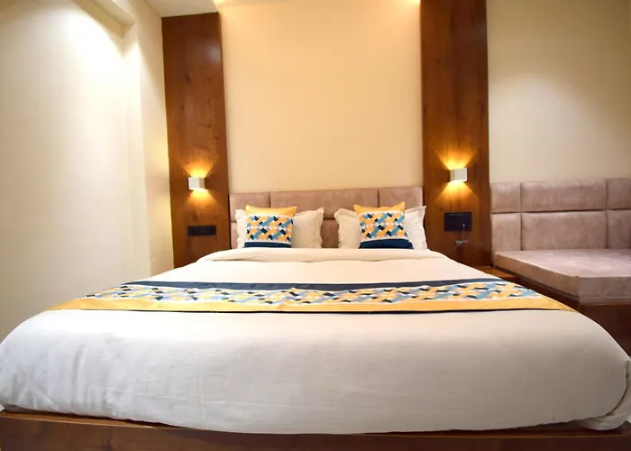 The Sky Imperial Hotel Sugam - 10 Meters From Shrinathji Temple