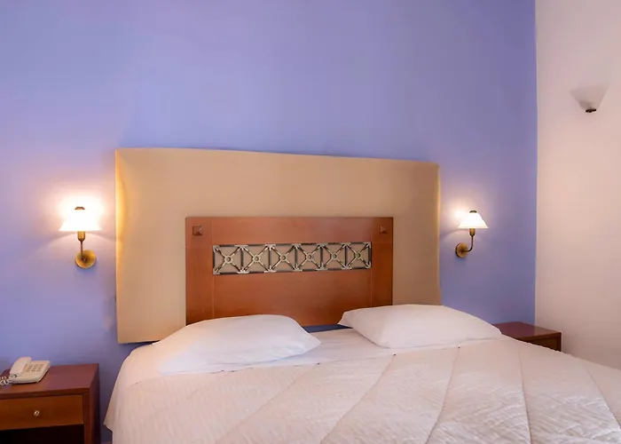 Artemis Hotel