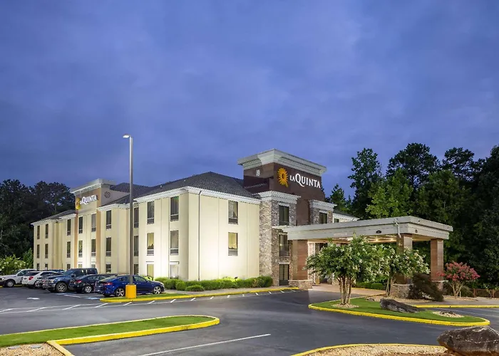 La Quinta Inn & Suites By Wyndham Covington