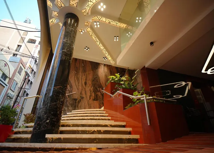 Hotel Grand Sabarees