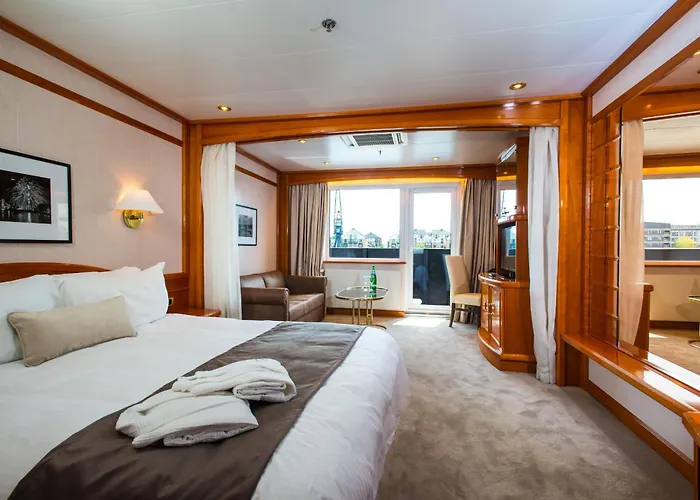 Sunborn London Yacht Hotel