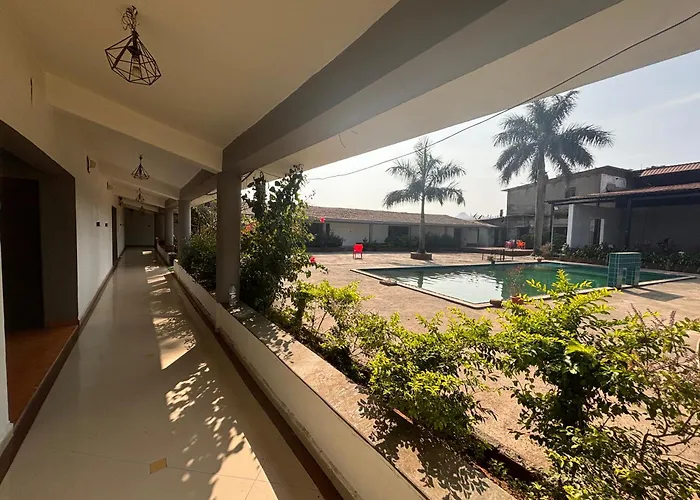 Hotel Sai Plaza