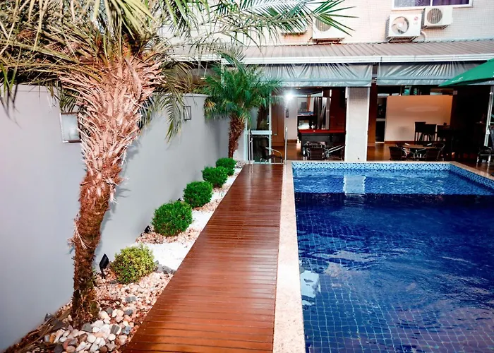 Nayru Hotel