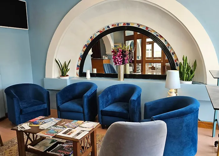 La Playa Hotel