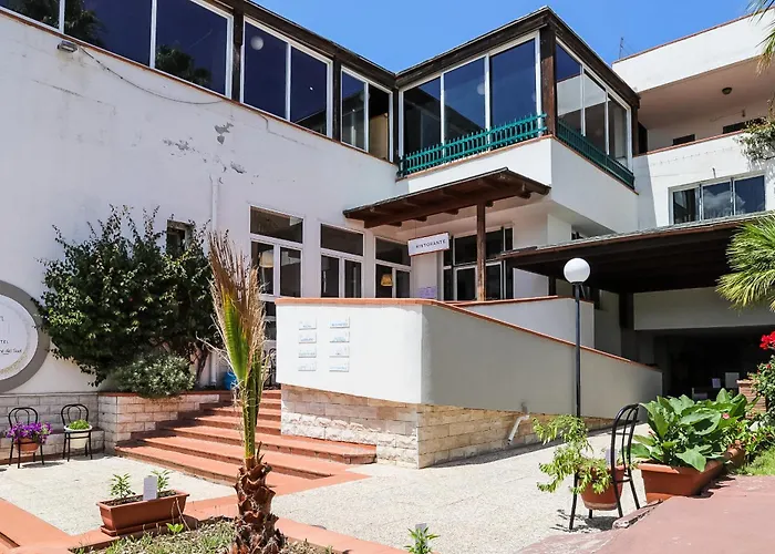 Apulia Hotel Rodi Garganico