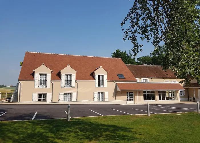 Logis Hotel Restaurant Le Moulin De La Coudre