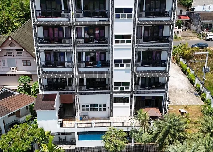 Dee Andaman Hotel