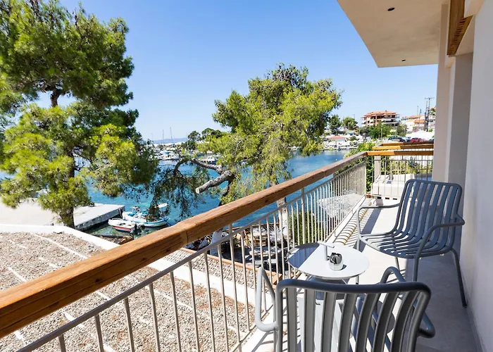 Medusa Luxury Suites