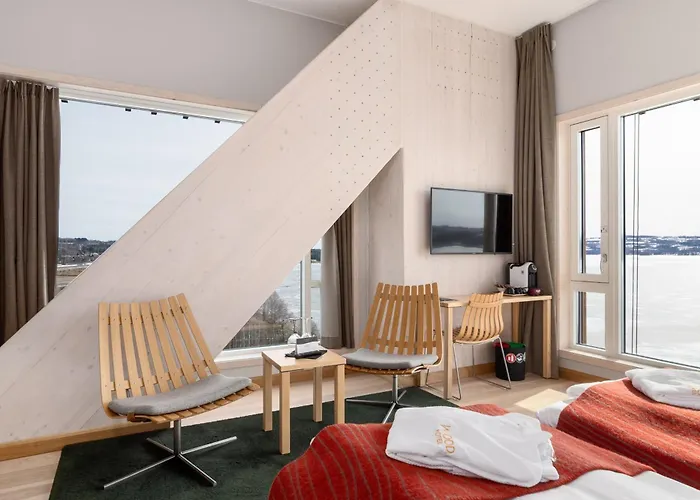 Wood Hotel By Frich'S