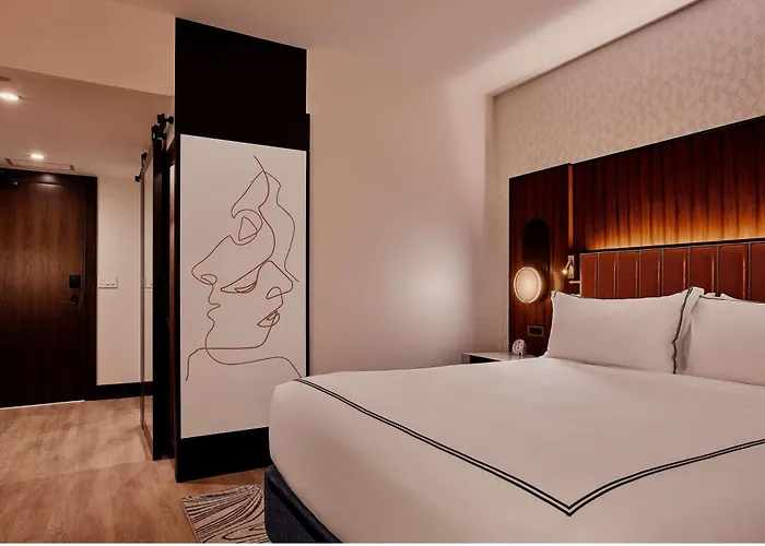The Godfrey Detroit, Curio Collection By Hilton