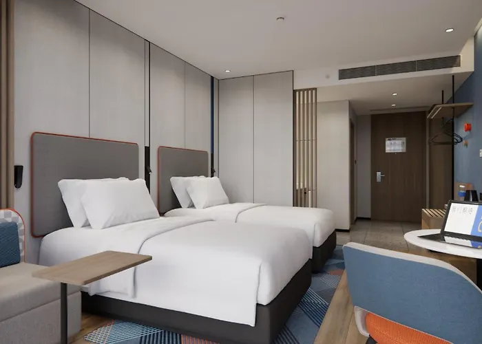 Holiday Inn Express Jiangmen East Station By Ihg