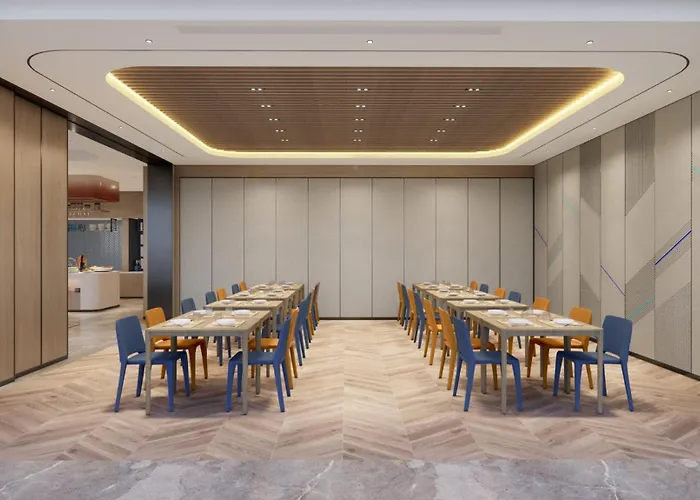 Holiday Inn Express Jiangmen East Station By Ihg