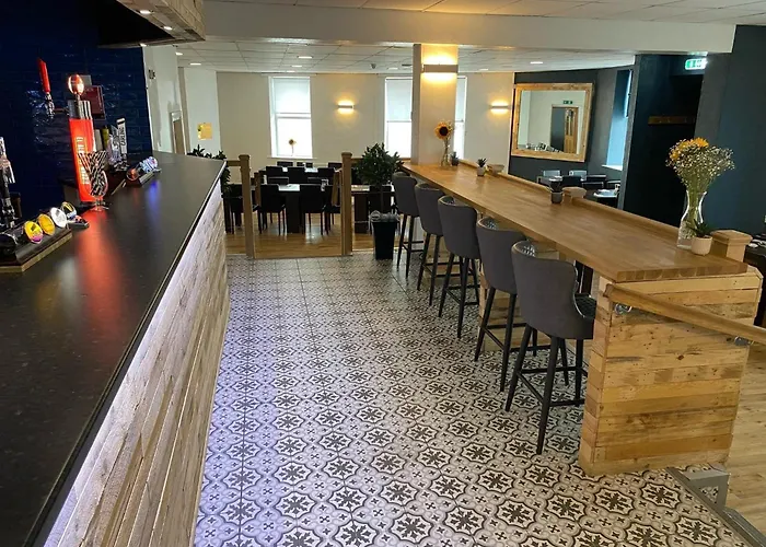 Waverley Hotel
