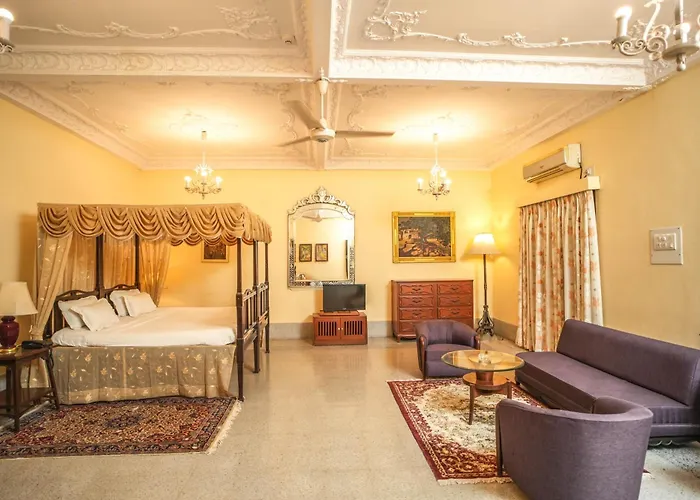 Nilambag Palace Hotel