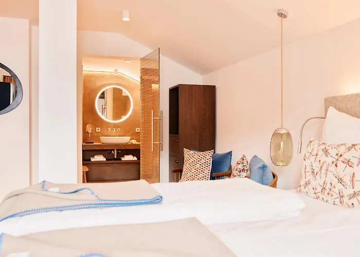 Tauroa Seehotel Grundlsee