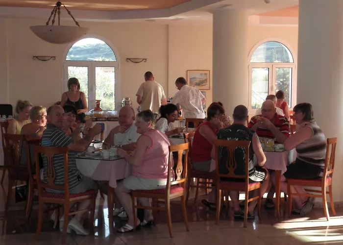 Hotel Petros