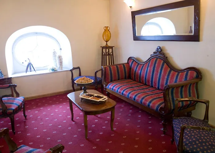 Arni Hotel Domotel