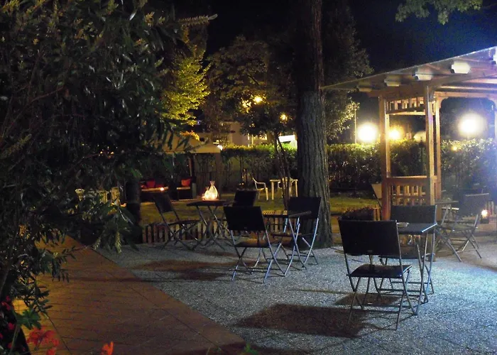 Hotel Storyville Business & Holiday