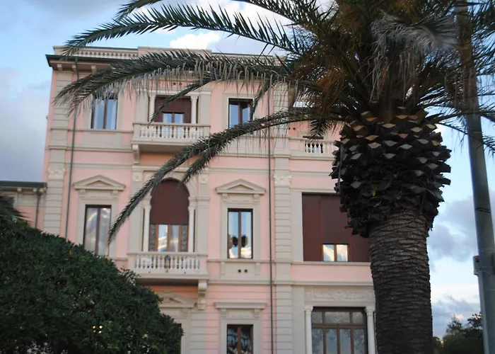Villa Tina
