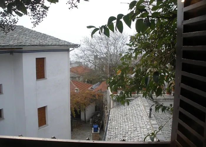Pelias Hotel