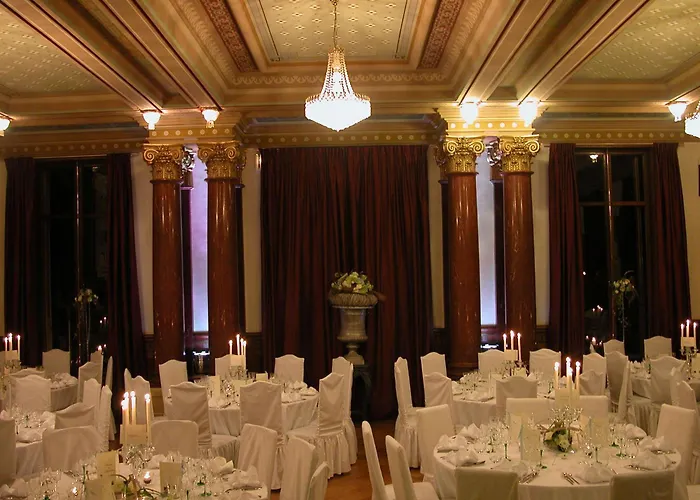 Domaine De Beaupre - Hotel The Originals Relais