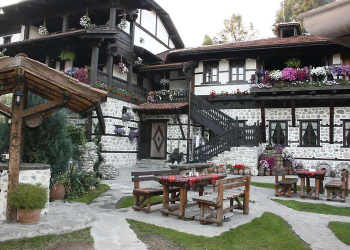 Family Hotel Makedonska Kruchma