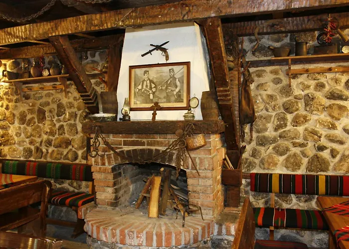 Family Hotel Makedonska Kruchma