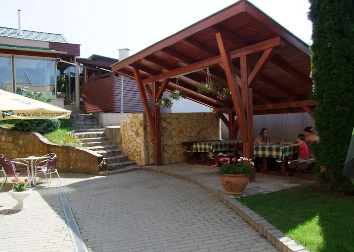 Lugas Hotel