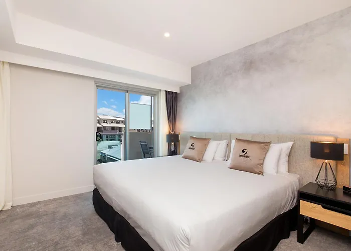 Jephson Hotel & Apartments