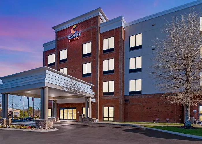 Comfort Suites Murfreesboro Shopping District