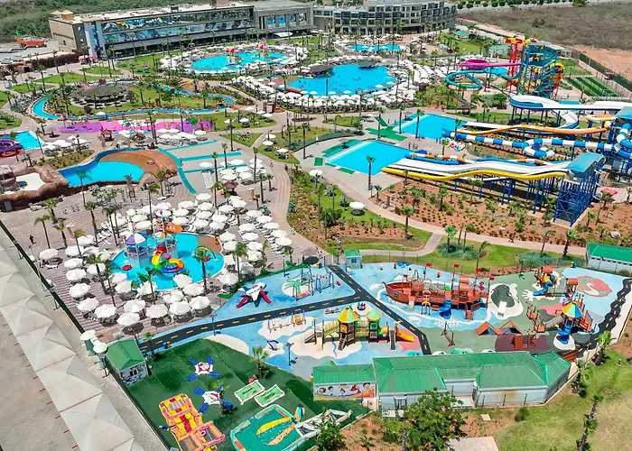 Waves Aqua Resort