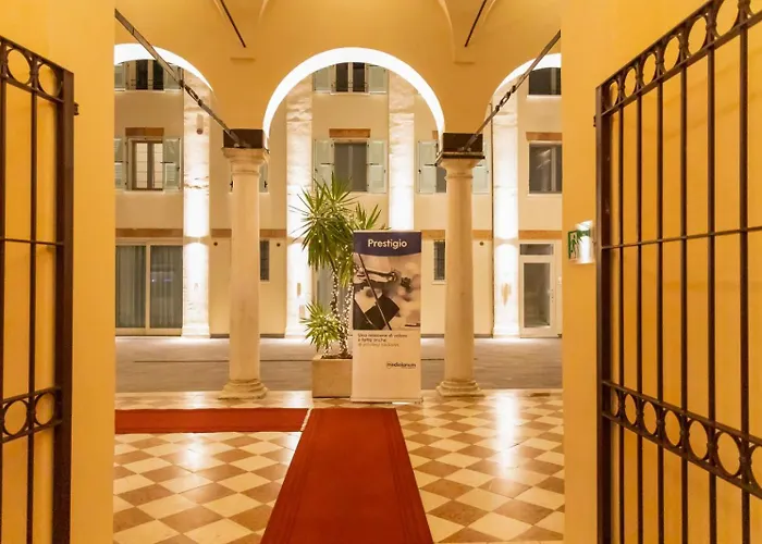 Cà Uberti Palace Hotel