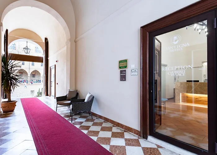 Cà Uberti Palace Hotel