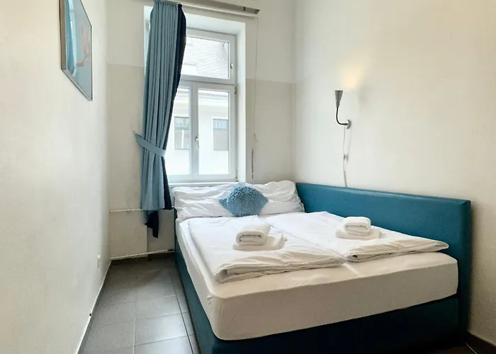 Very Central, 5 Min To City Center, Self Check In Vienna