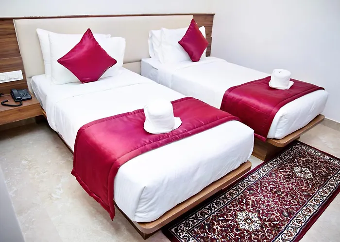 Villa Grand Hotel Near Kempegowda International Airport