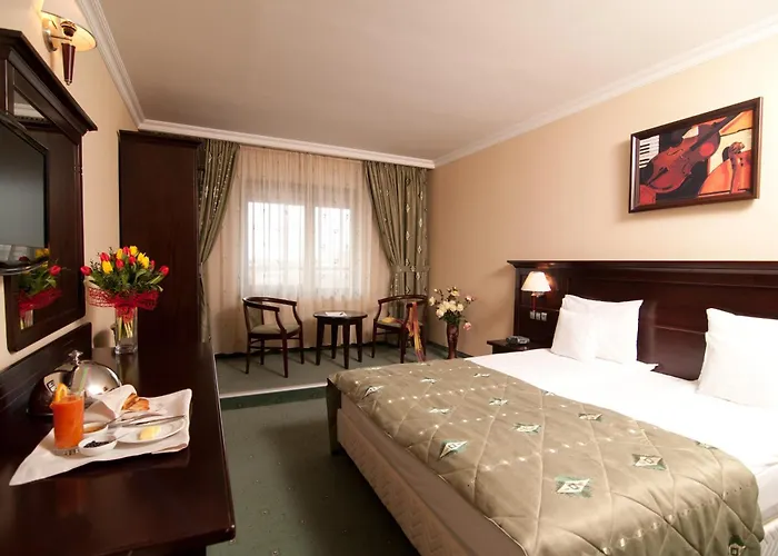 Hotel Rapsodia City Center