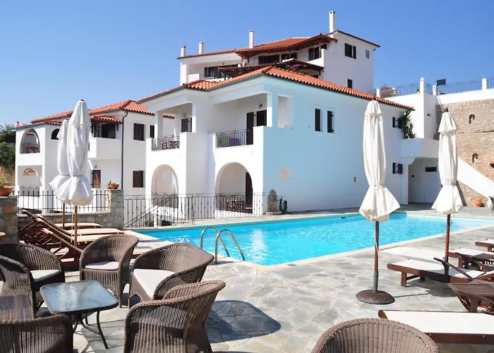 Yalis Hotel