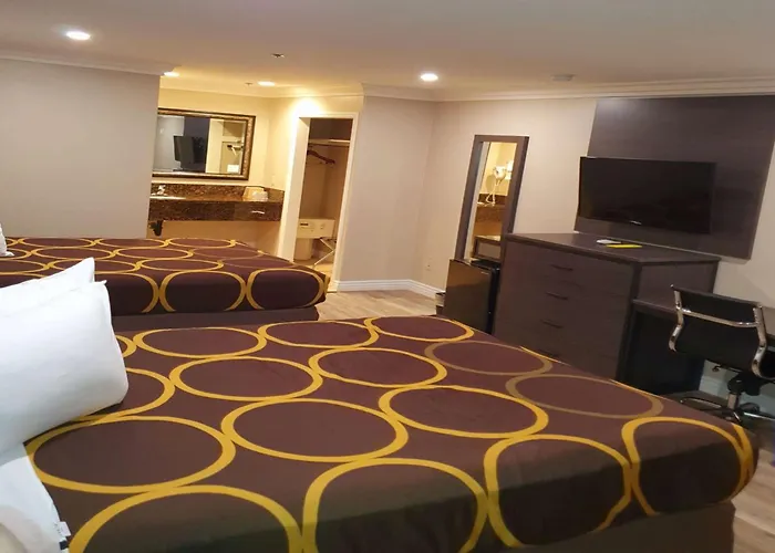 Super 8 By Wyndham Cypress Buena Park Area