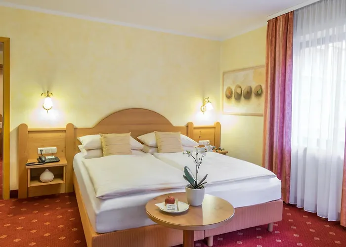 Hotel Holl