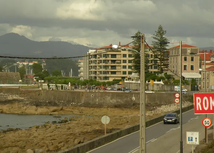 Hotel Rompeolas