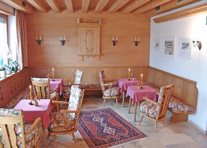 Pension Apartments Pardell