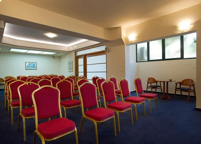 Silver Beach Hotel & Apartments