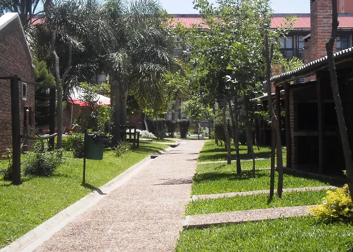 Hotel Jardines De Dayman