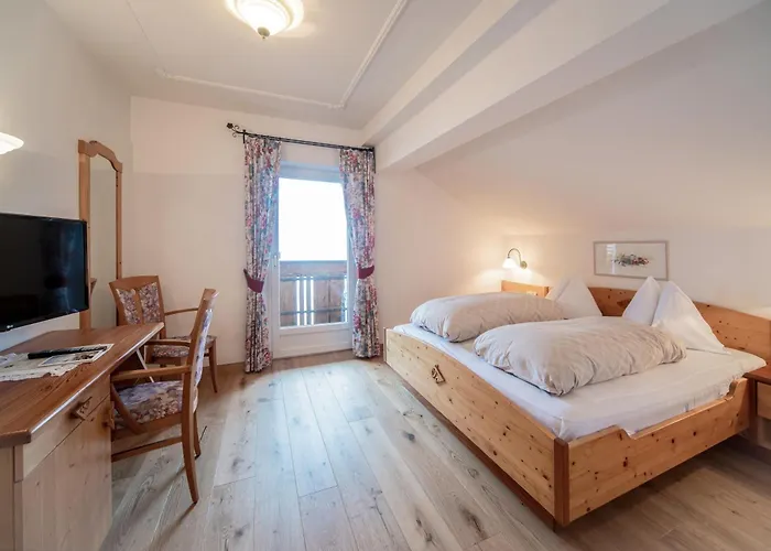 Landhotel Gasthof Zum Loewen