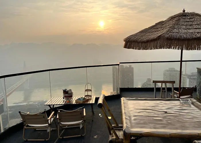 Yunqi River View Terrace Hotel