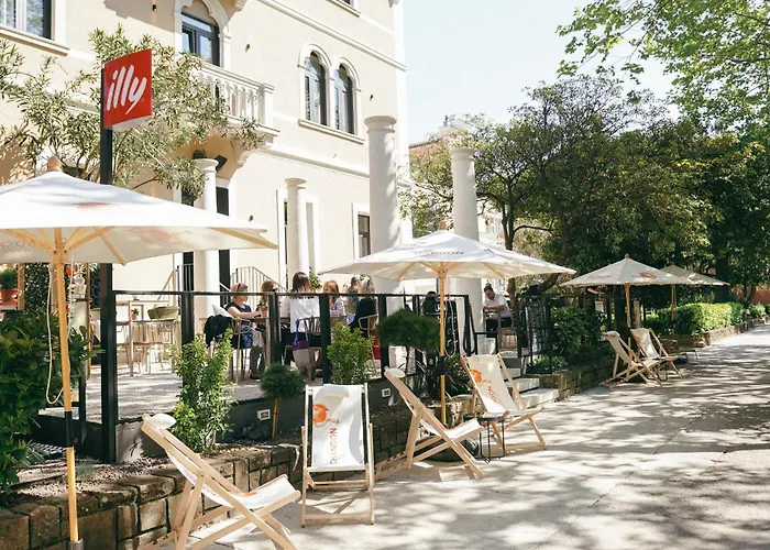 DeGrassi Boutique Garni Hotel Izola