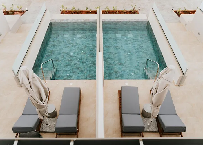 Limanaki Hotel