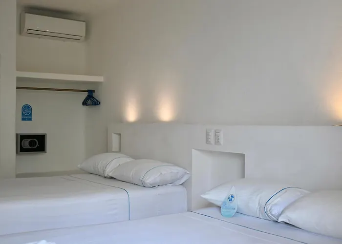 Pelicano Inn Playa Del Carmen - Beachfront Hotel
