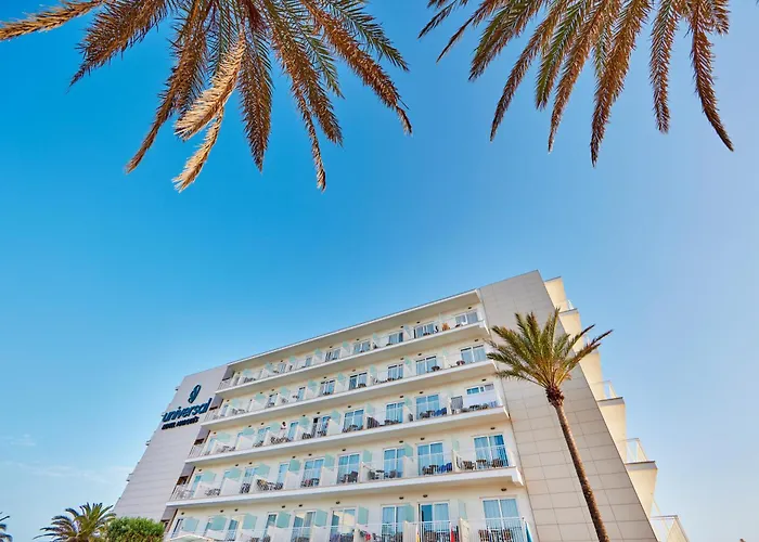 Universal Hotel Marques